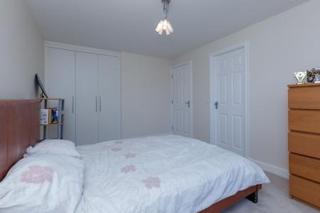5 bedroom Detached house to let in Lady Hay Road, Leicester, LE3