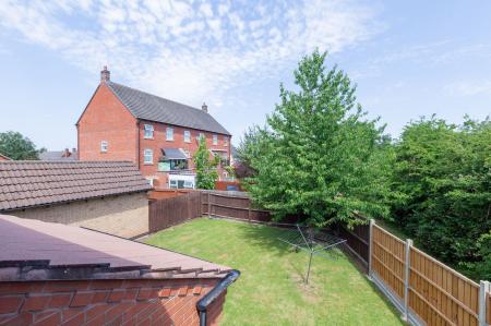 5 bedroom Detached house to let in Lady Hay Road, Leicester, LE3
