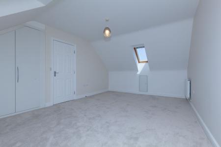 5 bedroom Detached house to let in Lady Hay Road, Leicester, LE3
