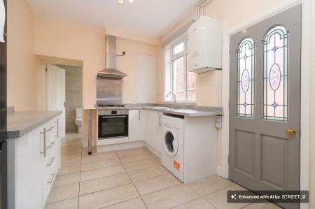 1 bedroom Flat to let in Glenfield Road, Leicester, LE3