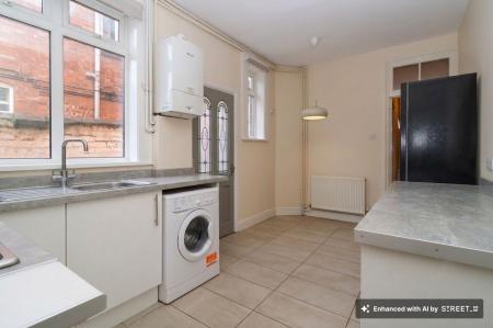 1 bedroom Flat to let in Glenfield Road, Leicester, LE3
