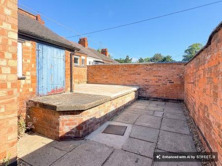 1 bedroom Flat to let in Glenfield Road, Leicester, LE3