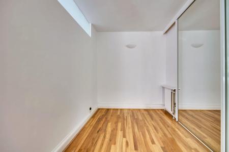 1 bedroom Flat to let in Kew Road, Richmond, TW9
