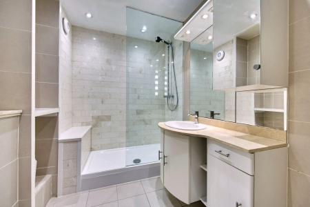 1 bedroom Flat to let in Kew Road, Richmond, TW9
