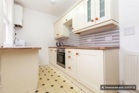 3 bedroom Terraced House to let in Richmond Avenue, Leicester, LE2