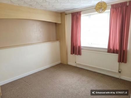 2 bedroom Semi-detached house to let in Farrier Lane, Leicester, LE4