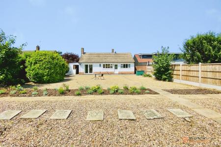 2 bedroom Detached bungalow for sale in Newhaven Road, Leicester, LE5