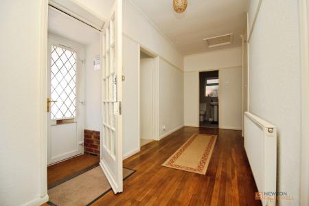 2 bedroom Detached bungalow for sale in Newhaven Road, Leicester, LE5