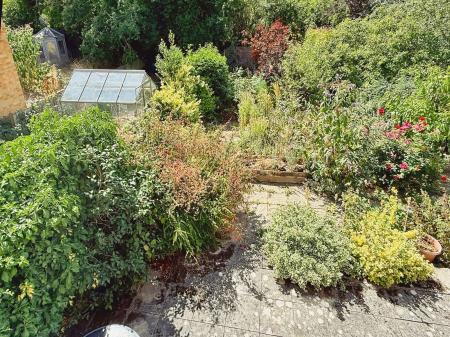 3 bedroom Detached house for sale in Fairstone Hill, Oadby, LE2