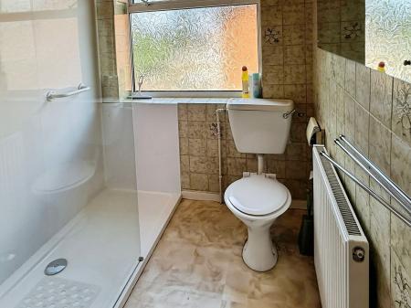 3 bedroom Detached house for sale in Fairstone Hill, Oadby, LE2