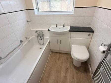 2 bedroom Semi-detached bungalow for sale in Primrose Hill, Oadby, LE2