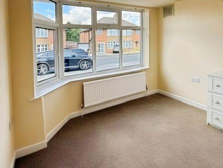 2 bedroom Semi-detached bungalow for sale in Primrose Hill, Oadby, LE2