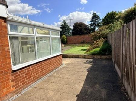 2 bedroom Semi-detached bungalow for sale in Primrose Hill, Oadby, LE2