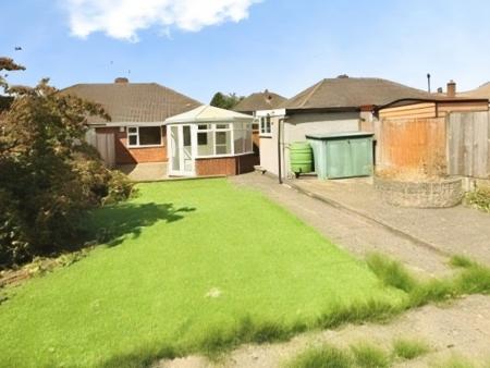 2 bedroom Semi-detached bungalow for sale in Primrose Hill, Oadby, LE2