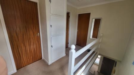 3 bedroom Detached house for sale in Cranwell Close, Leicester, LE5
