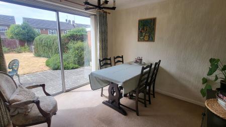 3 bedroom Detached house for sale in Cranwell Close, Leicester, LE5