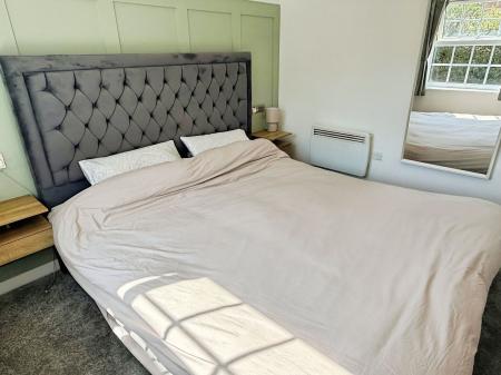 2 bedroom Flat for sale in Birkby Close, Hamilton, LE5