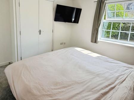 2 bedroom Flat for sale in Birkby Close, Hamilton, LE5