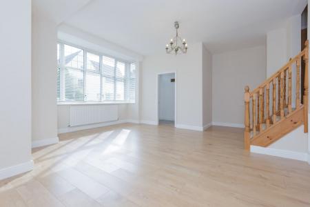 2 bedroom Flat to let in Holbrook Road, Leicester, LE2