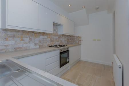 2 bedroom Flat to let in Holbrook Road, Leicester, LE2