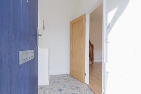 2 bedroom Flat to let in Holbrook Road, Leicester, LE2