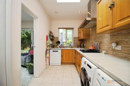 5 bedroom Detached house for sale in Church Lane, Stoughton, LE2