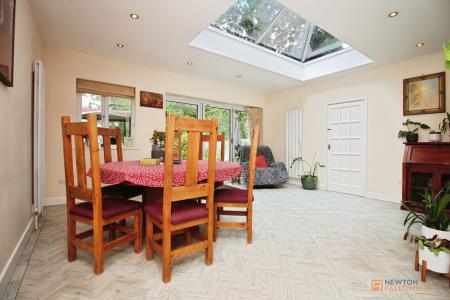 5 bedroom Detached house for sale in Church Lane, Stoughton, LE2