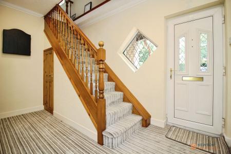 5 bedroom Detached house for sale in Church Lane, Stoughton, LE2