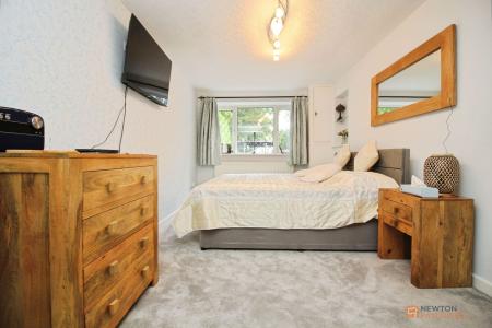 5 bedroom Detached house for sale in Church Lane, Stoughton, LE2