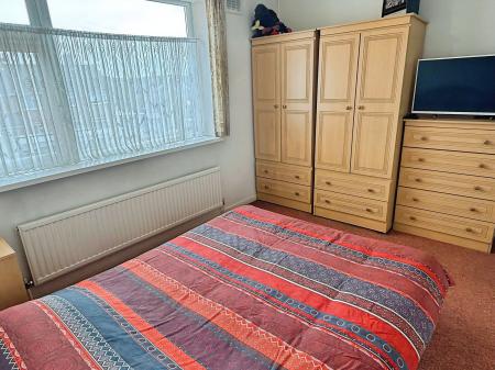 3 bedroom Terraced House for sale in Borrowdale Way, Leicester, LE5