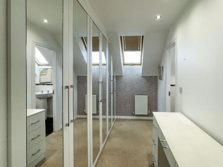 3 bedroom Terraced House for sale in Barnards Way, Kibworth Harcourt, LE8