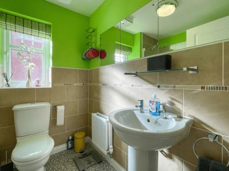 3 bedroom Terraced House for sale in Barnards Way, Kibworth Harcourt, LE8