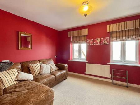 3 bedroom Terraced House for sale in Barnards Way, Kibworth Harcourt, LE8
