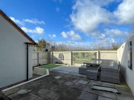3 bedroom Terraced House for sale in Barnards Way, Kibworth Harcourt, LE8