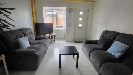 3 bedroom Terraced House for sale in Meynell Road, Leicester, LE5