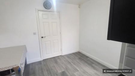 3 bedroom Terraced House for sale in Meynell Road, Leicester, LE5