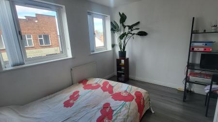 3 bedroom Terraced House for sale in Meynell Road, Leicester, LE5