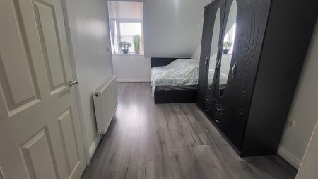 3 bedroom Terraced House for sale in Meynell Road, Leicester, LE5