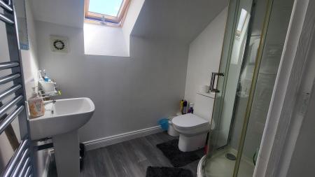 3 bedroom Terraced House for sale in Meynell Road, Leicester, LE5