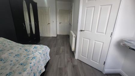 3 bedroom Terraced House for sale in Meynell Road, Leicester, LE5