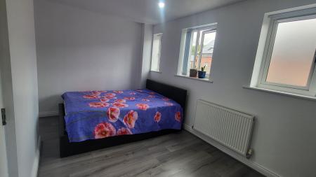 3 bedroom Terraced House for sale in Meynell Road, Leicester, LE5