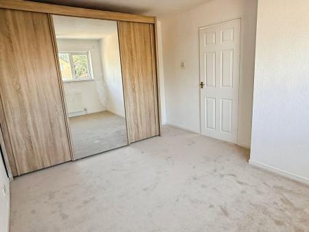3 bedroom Semi-detached house for sale in Sunbury Green, Leicester, LE5