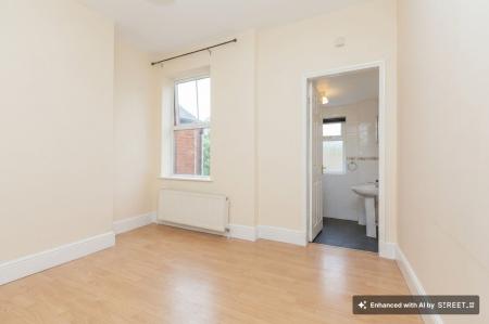 1 bedroom Maisonette to let in Francis Street, Leicester, LE2