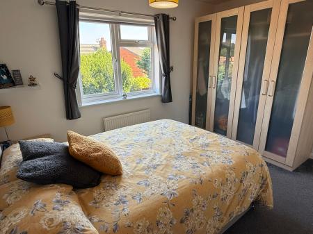 3 bedroom Detached house for sale in Elliot Close, Oadby, LE2