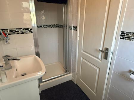 3 bedroom Detached house for sale in Elliot Close, Oadby, LE2