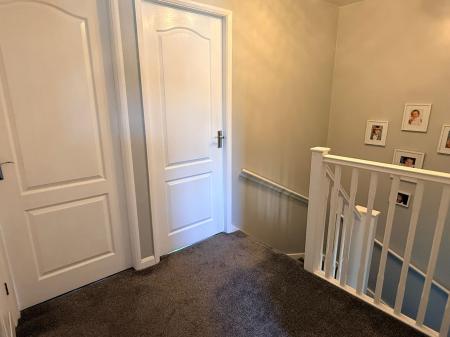 3 bedroom Detached house for sale in Elliot Close, Oadby, LE2