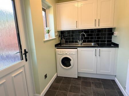 3 bedroom Detached house for sale in Elliot Close, Oadby, LE2