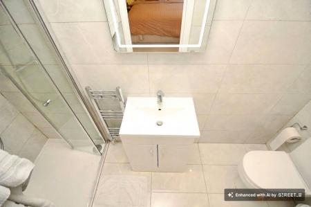 5 bedroom Detached house for sale in Thurlow Close, Oadby, LE2
