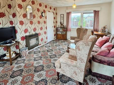 2 bedroom Semi-detached house for sale in Brindley Rise, Leicester, LE5