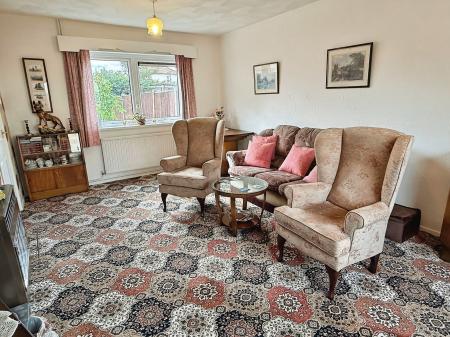 2 bedroom Semi-detached house for sale in Brindley Rise, Leicester, LE5